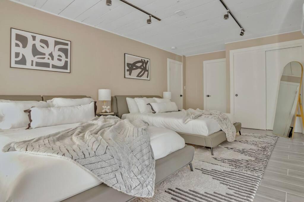 Stunning 2 Story Villa With Pool Fort Lauderdale Exterior photo